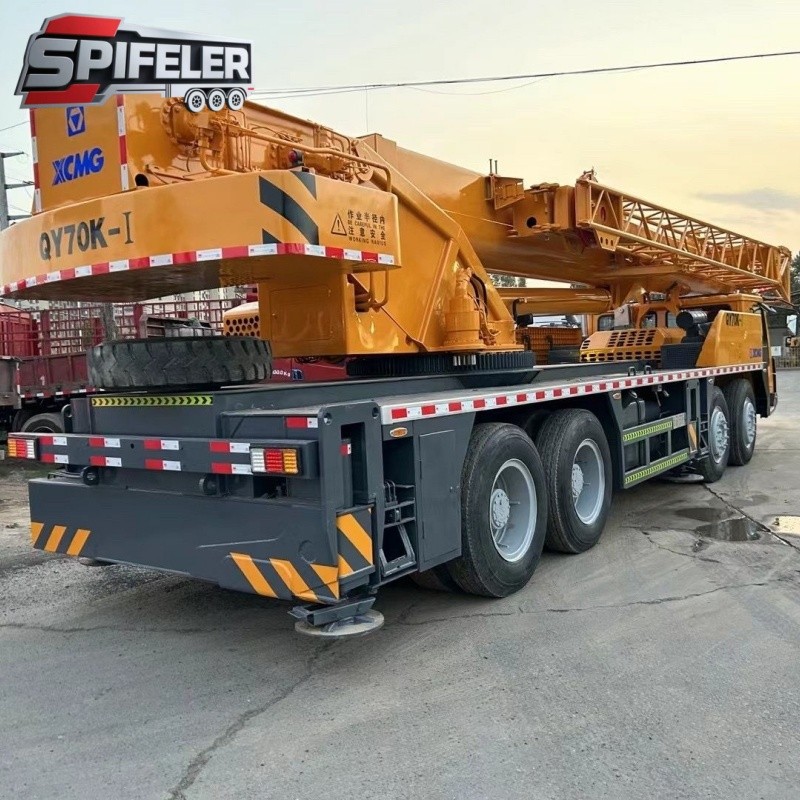 Large Scale Engineering Cranes factory